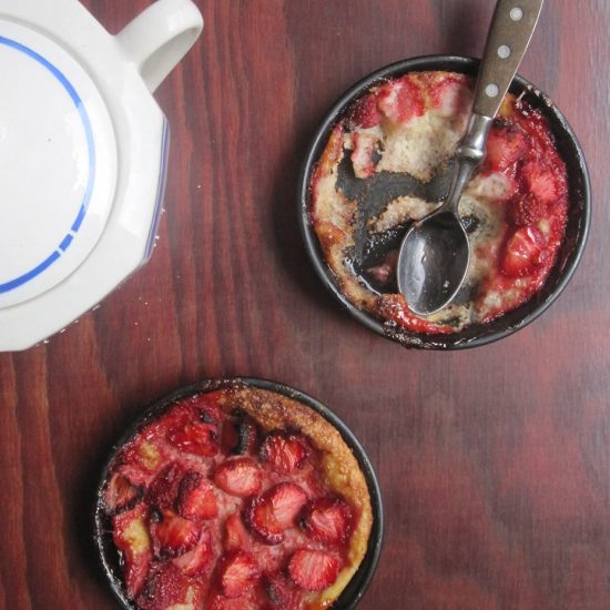 Empty the Fridge - Broodpudding met yoghurt en aardbeien