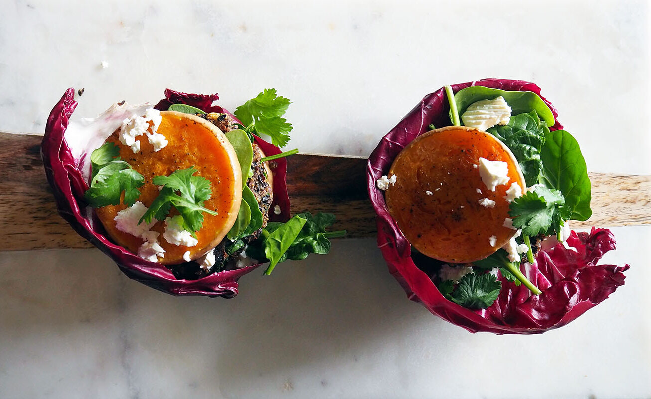 Empty the Fridge - Zwarte bonen burger met pompoen buns